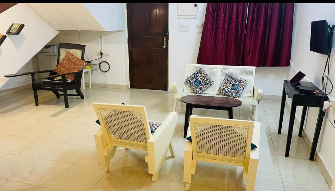 Goa Suites Holiday Home Calangute Exterior photo